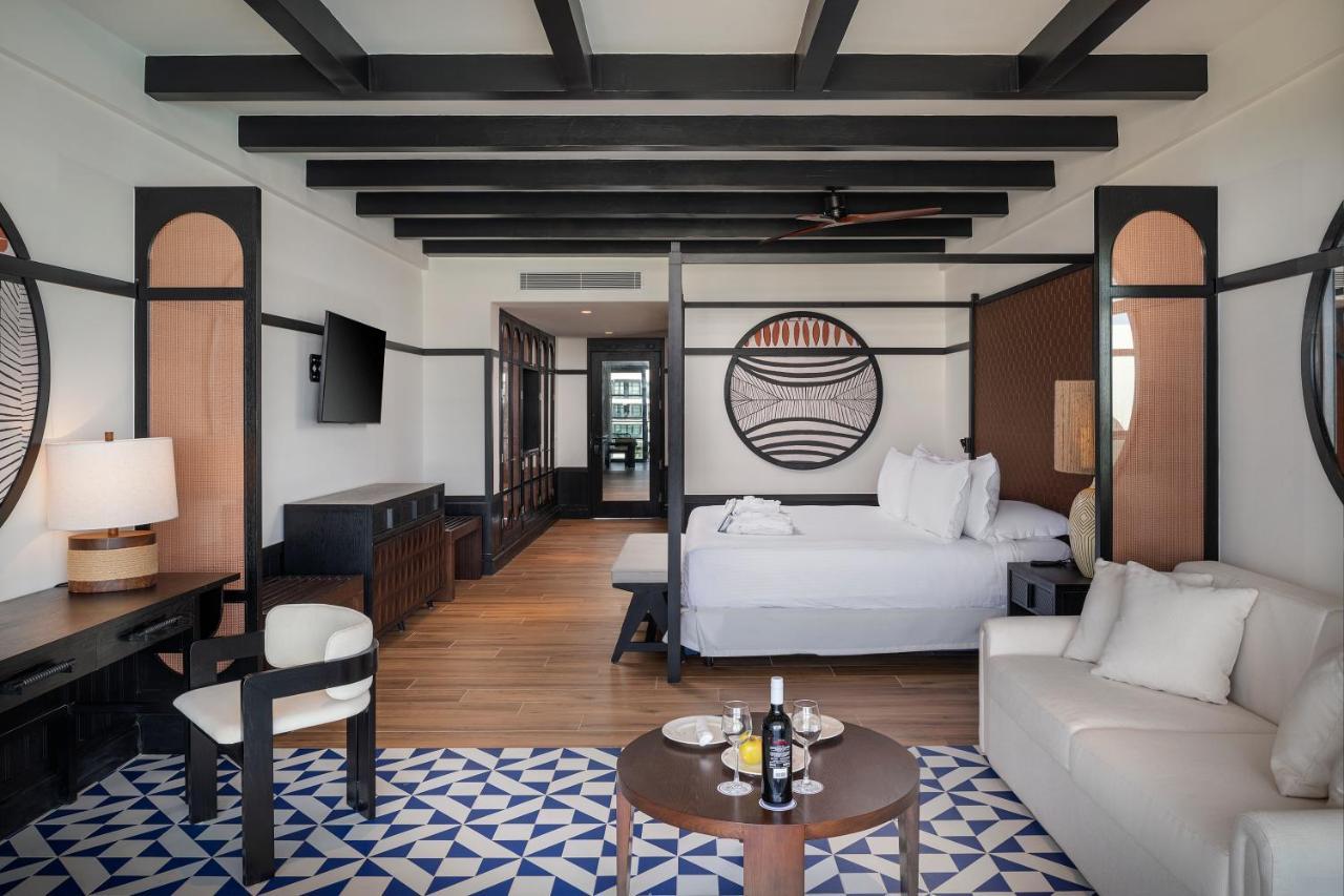 Ocean Eden Bay (Adults Only) Hotel Spring Rises Exterior foto A room at the hotel